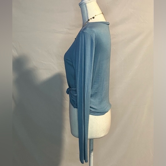 Tops/T-Shirts/Tanks👚 - 2 for $20 or 3 for $30 (Mix & Match) - Picture 4 of 5